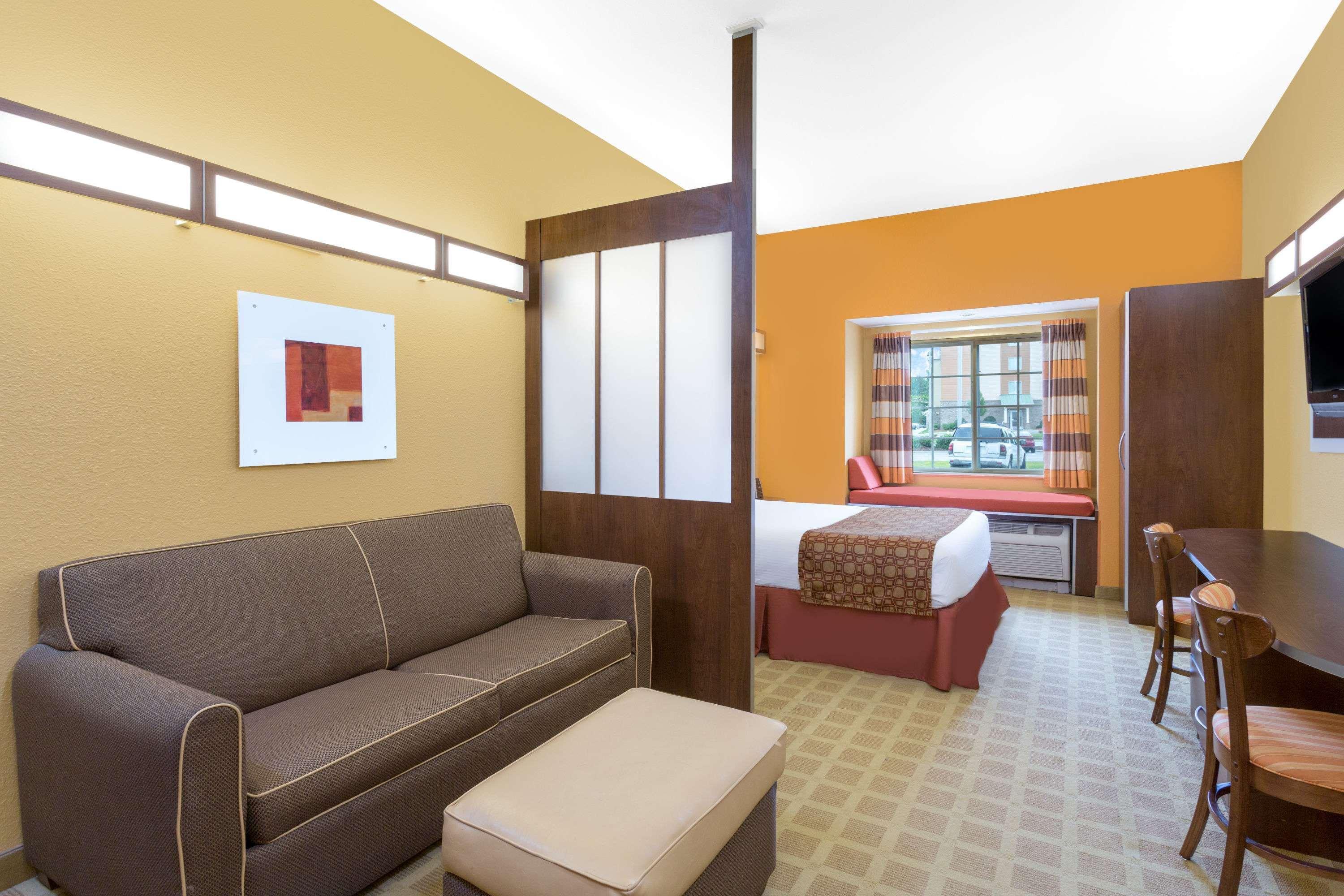 Microtel Inn & Suites By Wyndham University Medical Park Greenville Extérieur photo