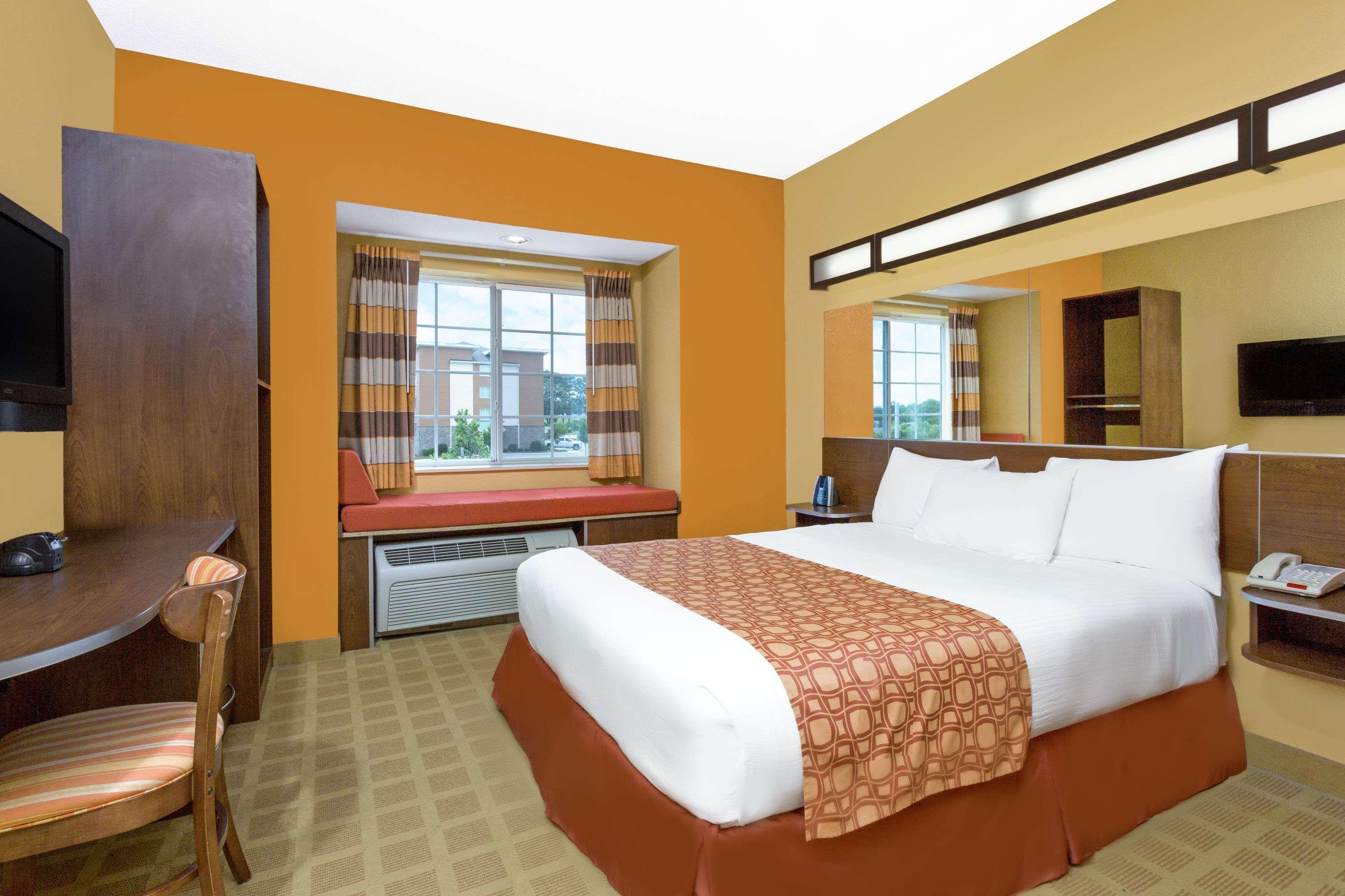 Microtel Inn & Suites By Wyndham University Medical Park Greenville Extérieur photo
