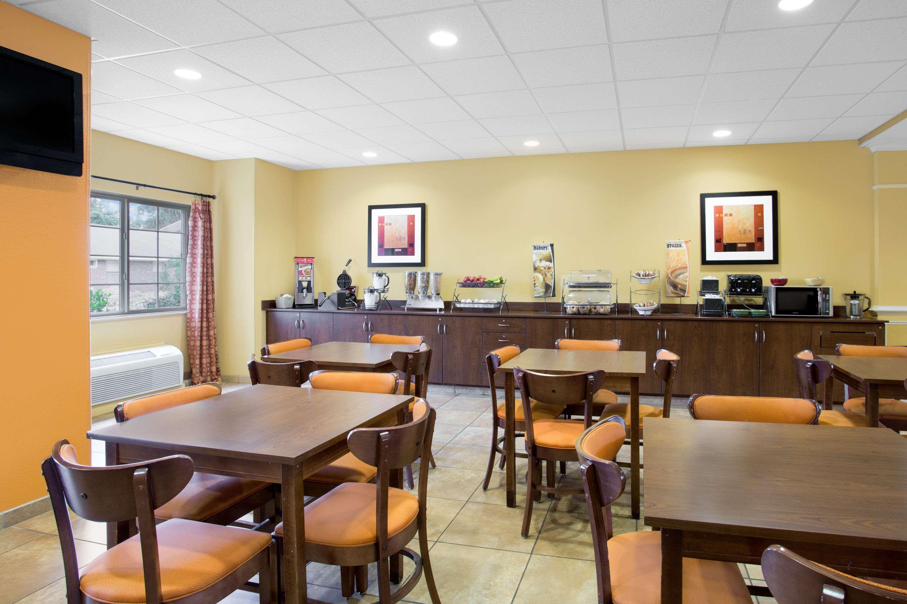 Microtel Inn & Suites By Wyndham University Medical Park Greenville Extérieur photo